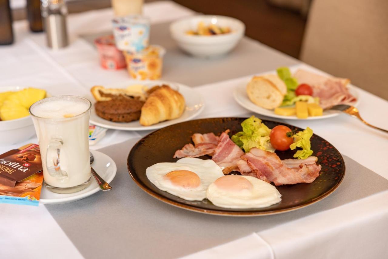 Hotel Adhhoc 3*